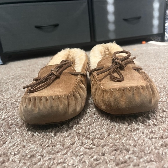Ugg Dakota Chestnut Moccasins - Picture 2 of 7